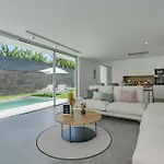 Estandar 2 - Casangular By Upper Villa *