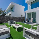 Estandar 2 - Casangular By Upper