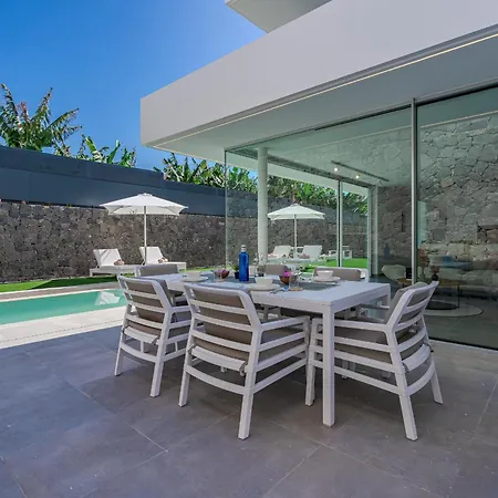 Estándar 2 - Casangular By Upper